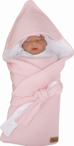 Włóczkowy, ciepły rożek niemowlęcy. Unikalny, różowy becik dla noworodka.  Wiązany otulacz dla niemowlaka. Kocyk, otulacz na wyjście ze szpitala dla noworodka.