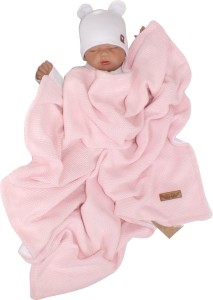 Miękki, włóczkowy koc niemowlęcy. Różowy kocyk do kołyski, wózka, łóżeczka. Kocyk włóczkowy z bawełnianą podszewką dla niemowląt.