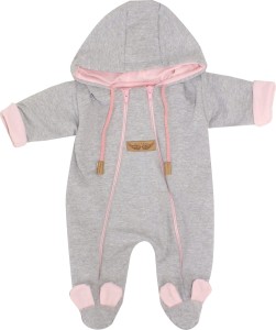 Kombinezon niemowlęcy dwuwarstwowy. Kombinezon dla noworodka zapinany na dwa zamki. Szaro-różowy kombinezon całoroczny dla niemowlaka. Must have wyprawki dla noworodka. Kombinezon niemowlęcy z kapturem.