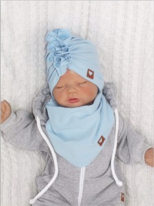 Czapka Turban niemowlęcy, czapka turban dla noworodka wiosenna, letnia. Bawełniany turban z apaszką dla niemowlaka. Czapka dla dziewczynki niebieska na lato, wiosnę.
