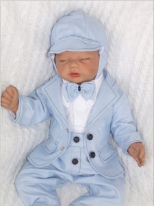 Elegancki niebieski kaszkiet wiązany niemowlęcy. Czapka dla chłopca do chrztu. Elegancka czapka  wiązana dla niemowlaka.