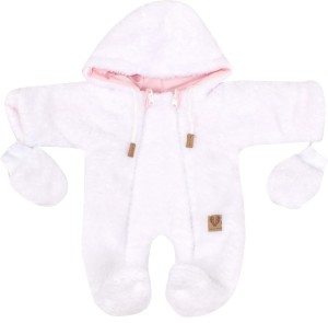 Oryginalny kombinezon zimowy dla noworodka. Różowy kombinezon zimowy na wyjście ze szpitala. Niemowlęcy kombinezon zimowy z rękawiczkami. Ocieplany kombinezon na zimę. Must have zimowej wyprawki dla noworodka.