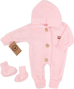 Wyjątkowy kombinezon włóczkowy dla niemowlaka z bucikami. Różowy kombinezon z kapturem dla noworodka. Kombinezon niemowlęcy na chłodne dni. Oryginalny prezent dla noworodka.