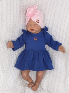 Bawełniana, wygodna sukienka niemowlęca szafirowa, niebieska. Modna dresowa sukienka dla dziecka na wesele, uroczystości