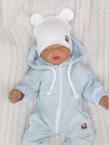 Kombinezon niemowlęcy z czapeczką i bucikami.  Błękitny komplet dla niemowlaka. Pomysł na prezent dla noworodka. Zestaw na wyjście ze szpitala.