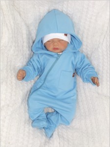 Dresowy bawełniany wiosenny, letni, jesienny kombinezon niemowlęcy. Pajac dla niemowlaka  błękitny.  Dres dla noworodka