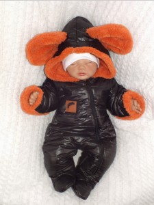 Zimowy kombinezon pikowany ocieplany z misiem od środka czarny