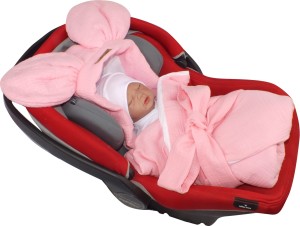Śpiworek muślinowy do fotelika różowy z bawełnianą podszewką dla niemowlaka