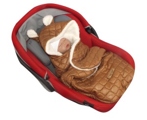 Ocieplany śpiworek do fotelika cynamonowy