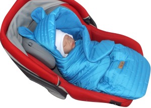 Spiworek z bawełnianą podszewką do fotelika niebieski