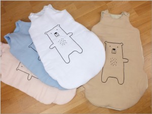 Śpiworek do spania niemowlęcy muślinowy. Śpiworek niemowlęcy zapinany na zamek.