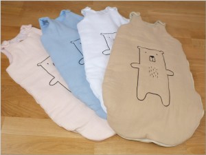 Śpiworek do spania niemowlęcy muślinowy. Śpiworek niemowlęcy zapinany na zamek.