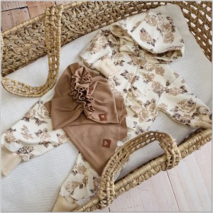 Czapka Turban niemowlęcy, czapka turban dla noworodka wiosenna, letnia. Bawełniany turban z apaszką dla niemowlaka. Czapka dla dziewczynki toffi brąz na lato, wiosnę.