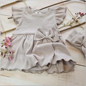 Bodosukienka prążkowana z opaską. Bawełniana bodosukienka dla dziewczynki. Pomysł na prezent dla noworodka, dla dziewczynki. Bodosukienka na wesele, chrzest, uroczystości.