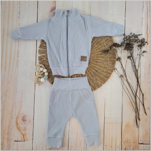 43cienki dres prążkowany bez kaptura.jpg