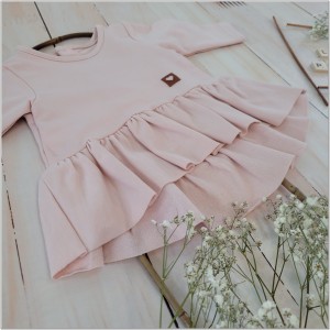 Komplet niemowlęcy dla dziewczynki. Tunika z falbanką różowa dla noworodka. Zestaw tunika+legginsy niemowlęce.