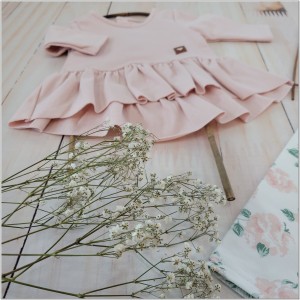 Komplet niemowlęcy dla dziewczynki. Tunika z falbanką różowa dla noworodka. Zestaw tunika+legginsy niemowlęce.