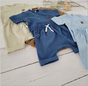 Komplet 2 częściowy na lato tshirt +spodenki oliwkowy dla niemowlaka