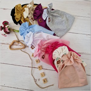 Elastyczna opaska dziewczęca. Musztardowy, szeroka opaska na uszy, jak turban. Opaska na wiosnę, lato, jesień.