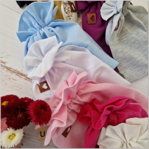 Elastyczna opaska dziewczęca. Niebieska, szeroka opaska na uszy, jak turban. Opaska na wiosnę, lato, jesień.