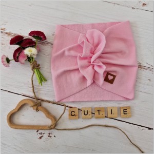 Elastyczna opaska dziewczęca. Różowa, szeroka opaska na uszy, jak turban. Opaska na wiosnę, lato, jesień.