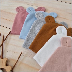 Niebieska czapka podwójna, elastyczna dla niemowlaka. Bawełniana czapeczka na wiosnę, lato, jesień dla noworodka. Czapeczka na wyjście ze szpitala dla chłopczyka.