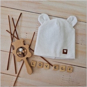 Biała czapka podwójna, elastyczna dla niemowlaka. Bawełniana czapeczka na wiosnę, lato, jesień dla noworodka. Czapeczka na wyjście ze szpitala dla noworodka.