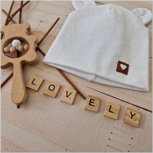 Biała czapka podwójna, elastyczna dla niemowlaka. Bawełniana czapeczka na wiosnę, lato, jesień dla noworodka. Czapeczka na wyjście ze szpitala dla noworodka.