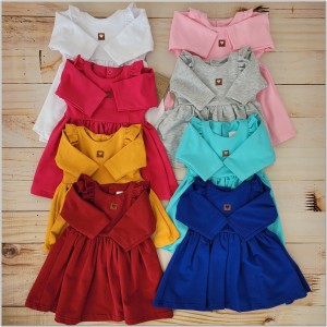 Bawełniana sukienka niemowlęca różowa, amarantowa. Modna dresowa sukienka dla dziecka na wesele, uroczystości.