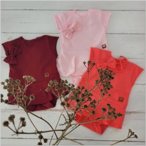 Bordowa bodosukienka z opaską na lato dla dziewczynki.  Przewiewna letnia bodosukienka dziewczęca.