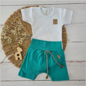 Biało-zielony komplet na lato dla niemowlaka. Body, spodenki na lato dla noworodka. Niemowlęcy, bawełniany zestaw na lato.