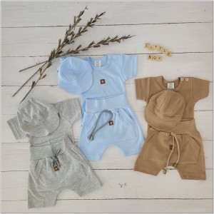 Brązowy komplet na lato dla niemowlaka. Body, spodenki na lato dla noworodka. Niemowlęcy, bawełniany zestaw na lato.