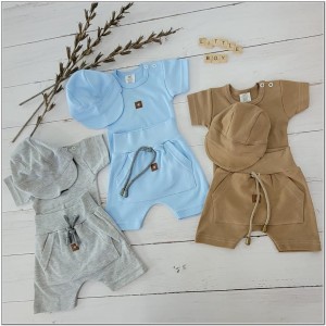 Brązowy komplet na lato dla niemowlaka. Body, spodenki na lato dla noworodka. Niemowlęcy, bawełniany zestaw na lato.