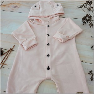 Dresowy bawełniany wiosenny, letni, jesienny kombinezon niemowlęcy. Pajac dla niemowlaka łososiowy różowy.  Dres dla noworodka