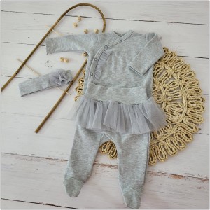 Bawełniany komplet dla dziewczynki z półśpiochami. Zestaw na wyjście ze szpitala dla dziewczynki.