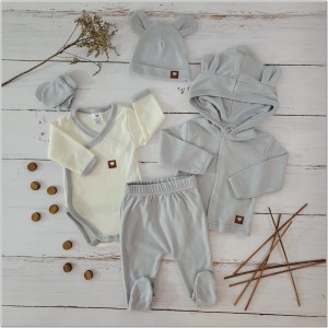 1 wygodna wyprawka niemowlęca do szpitala .jpg