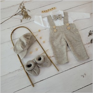 Beżowy komplet 5 częściowy z szelkami na chrzest