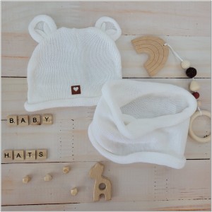Komplet włóczkowy dla niemowląt, dzieci. Biały komplet włóczkowy dla dzieci. Czapka z uszkami + tuba dla noworodka.  Komplet wiosna, jesień dla niemowląt.