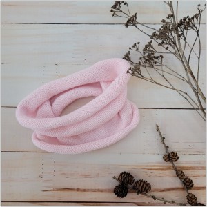 Tuba jednowarstwowa dziecięca. Różowa włóczkowa tuba dla dziecka. Komin dziecięcy.