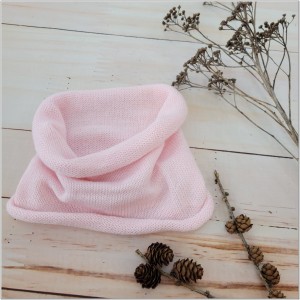 Tuba jednowarstwowa dziecięca. Różowa włóczkowa tuba dla dziecka. Komin dziecięcy.