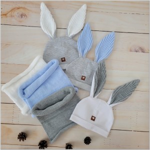 Czapka dresowa z uszami królika dla niemowlaka. Unikalna czapka dla noworodka szaro-niebieska. Całoroczna czapeczka dla niemowląt. Komplet czapka+tuba dla noworodka.