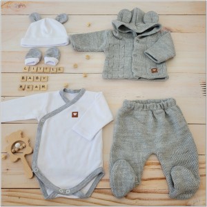 Wyprawka włóczkowa szara. Kompletna wyprawka.  Włóczkowa wyprawka. Wyprawka do szpitala. Zestaw dla noworodka. Wyprawka na prezent dla noworodka. Wyprawka dla noworodka. Wyprawka na wyjście ze szpitala. Unikalny komplet. Oryginalny prezent dla noworodka.