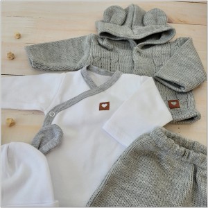 Wyprawka włóczkowa szara. Kompletna wyprawka.  Włóczkowa wyprawka. Wyprawka do szpitala. Zestaw dla noworodka. Wyprawka na prezent dla noworodka. Wyprawka dla noworodka. Wyprawka na wyjście ze szpitala. Unikalny komplet. Oryginalny prezent dla noworodka.