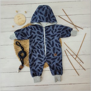 Dresowy bawełniany wiosenny, letni, jesienny kombinezon niemowlęcy. Pajac dla niemowlaka granatowy. Dres dla noworodka