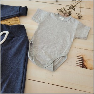 42 dres bawełniany niemowlęcy dziecięcy z uszami.jpg