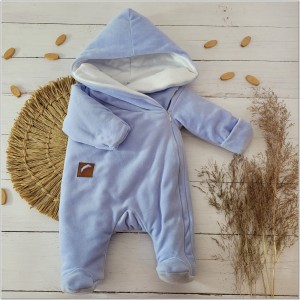 16 kombinezon zimowy niemowlęcy welurowy.jpg