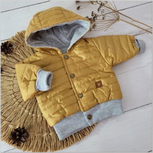 9 kurtka niemowlęca na wiosnę jesień.jpg