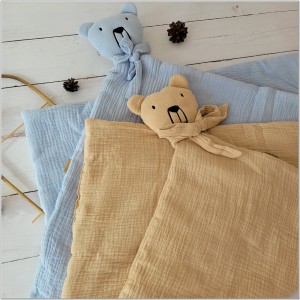 9 kocyk niemowlęcy MUŚLINOWY miś.jpg