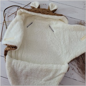 36 śpiworek otulacz do fotelika.jpg