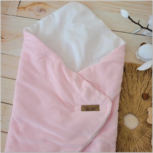 8 rożek niemowlęcy welurowy z kokardą.jpg